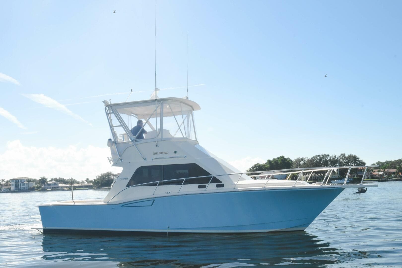 2001 Cabo 35 Flybridge — photo 1