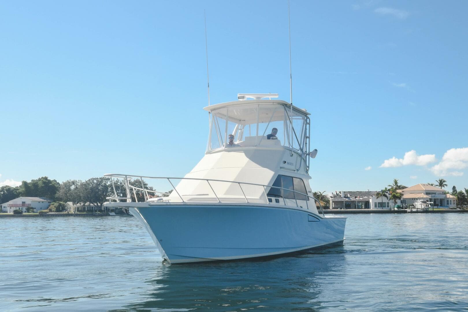 2001 Cabo 35 Flybridge — photo 35