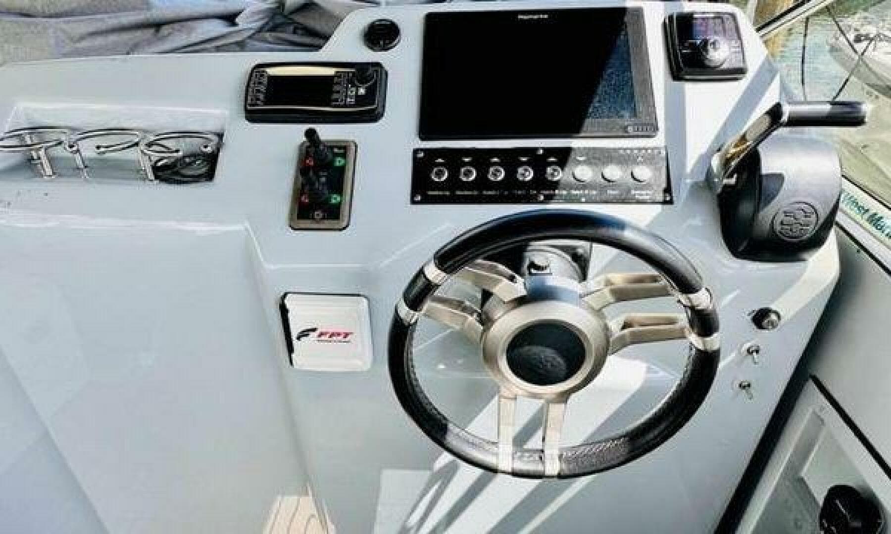 2018 Canard Emotion Hybrid — photo 14