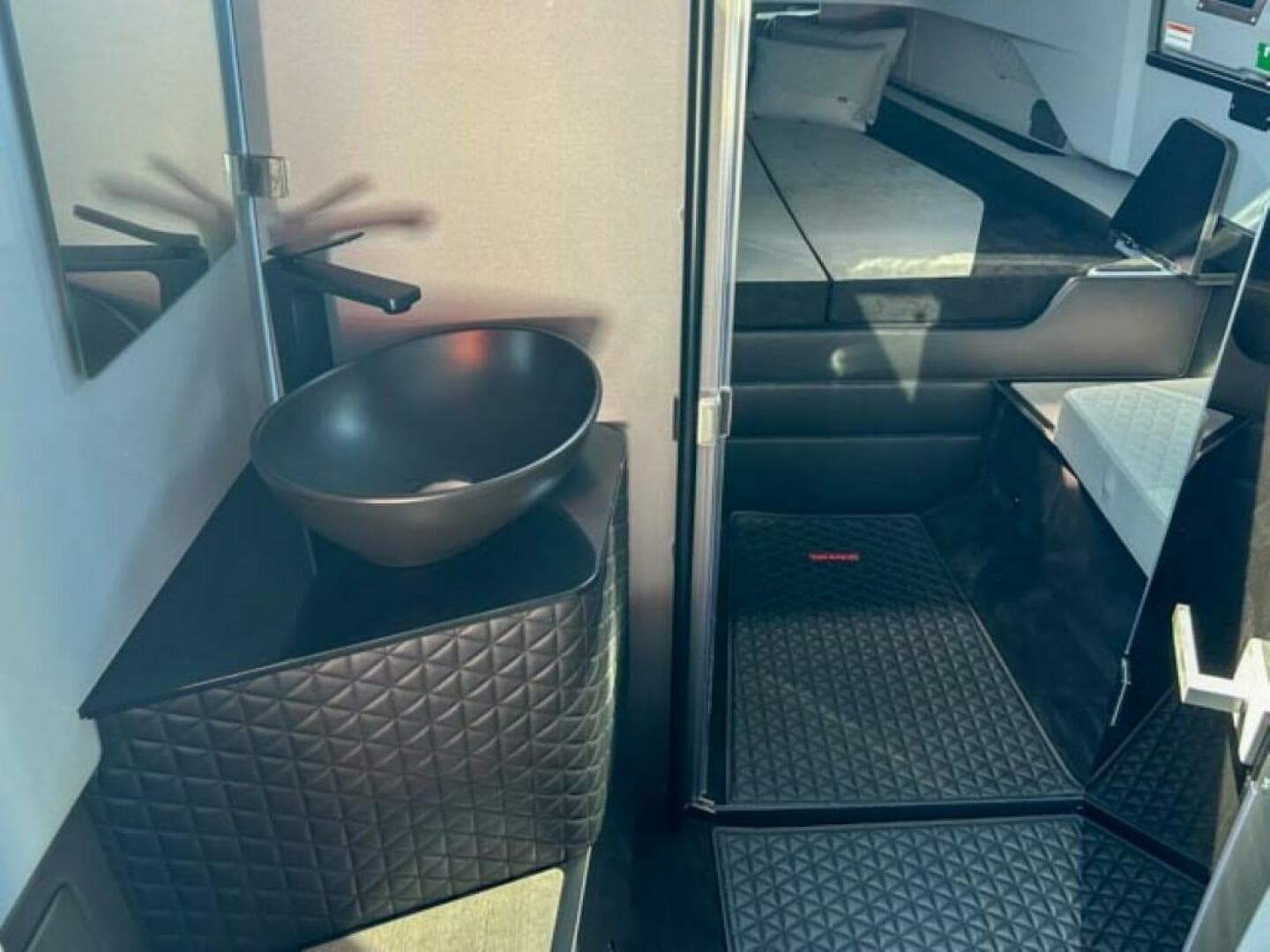 2024 Brabus Shadow 900 XC — photo 12