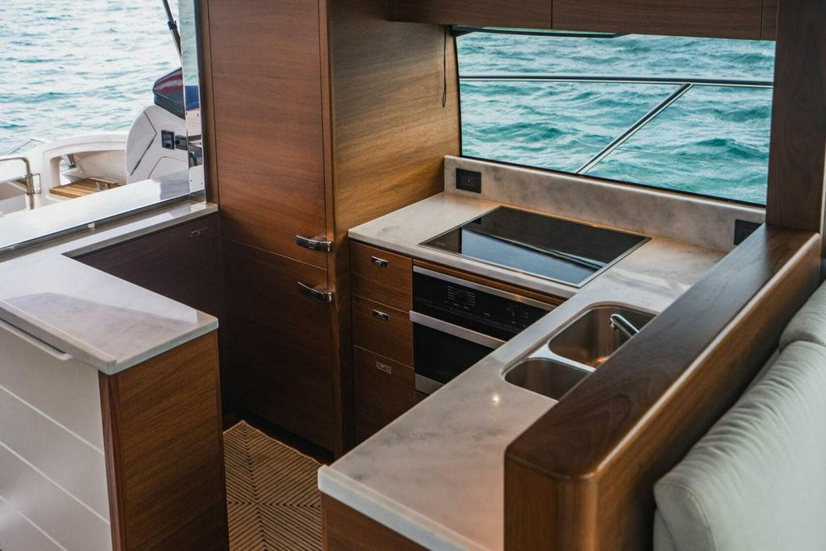 2022 Princess S66 — photo 63