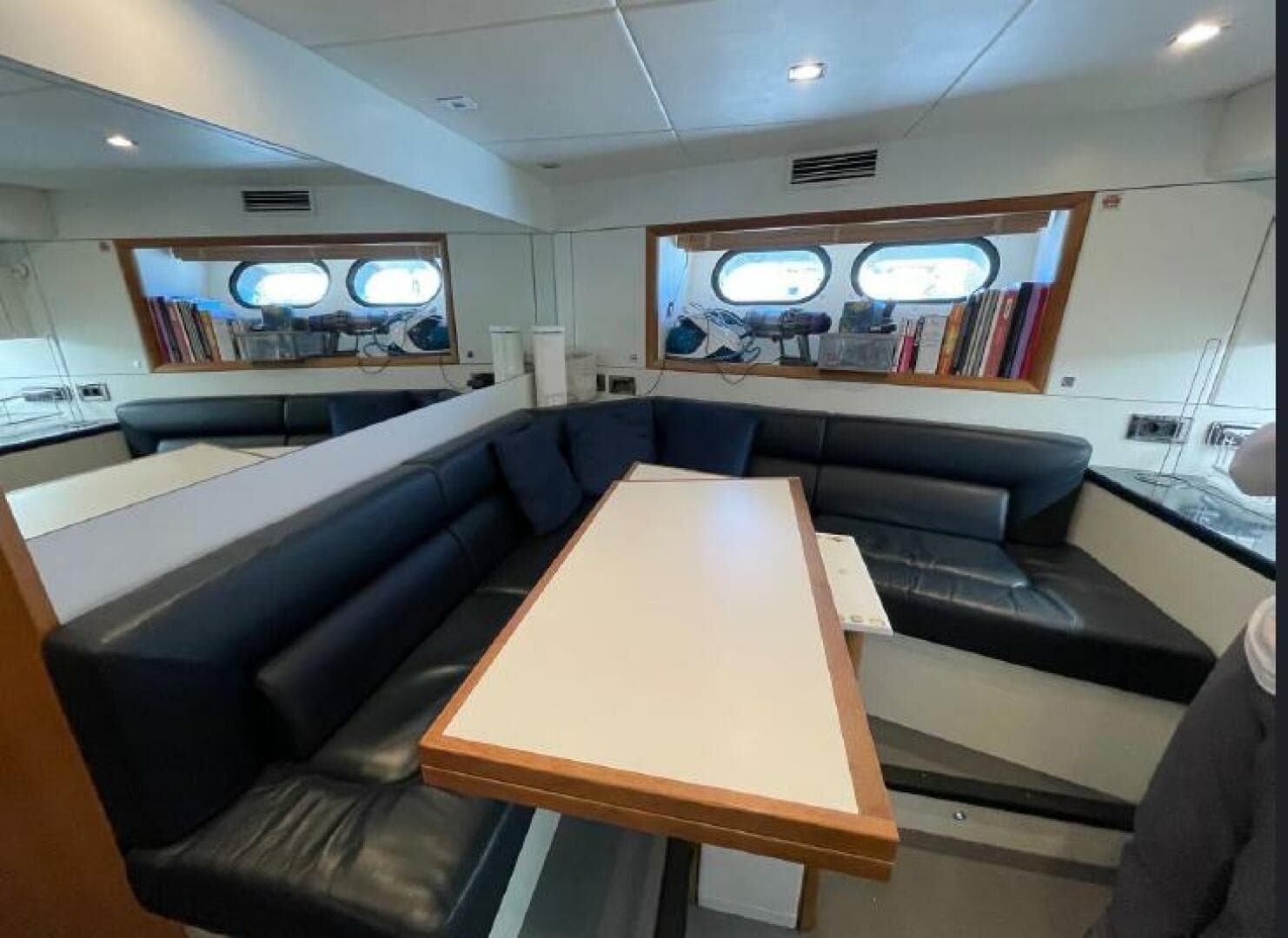 2013 Sunseeker 115 — photo 18