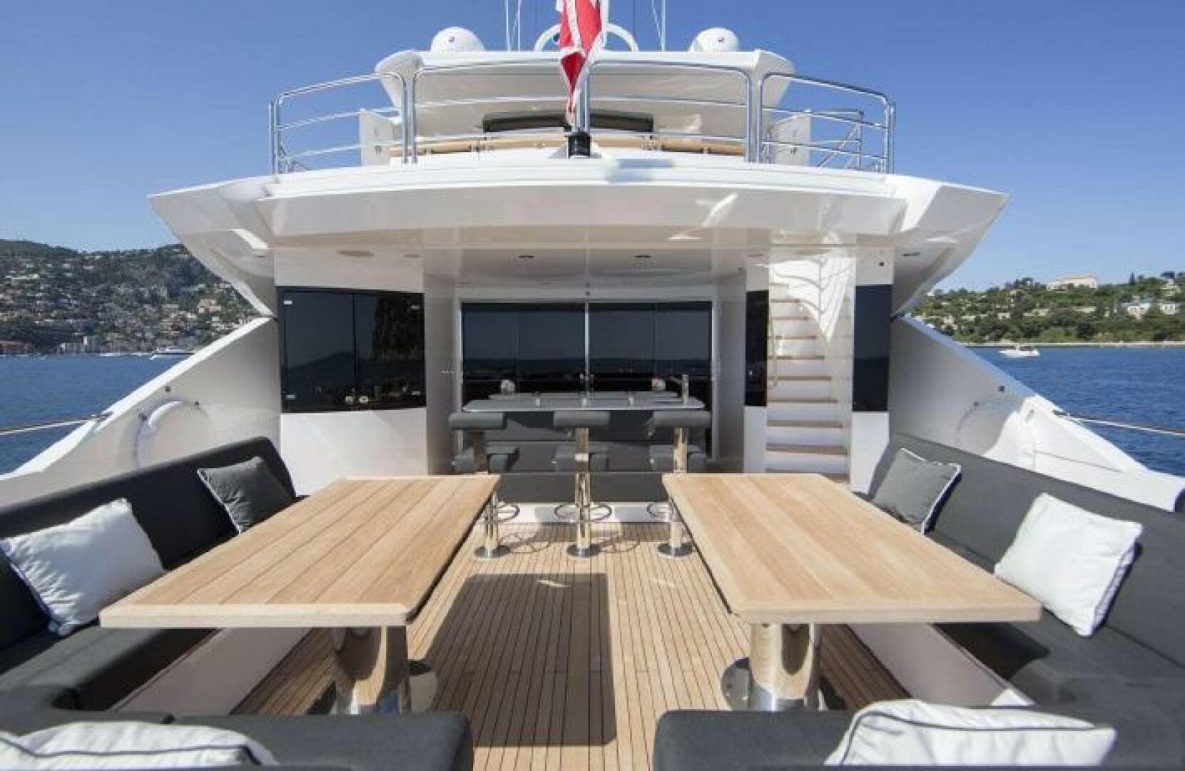 2013 Sunseeker 115 — photo 7
