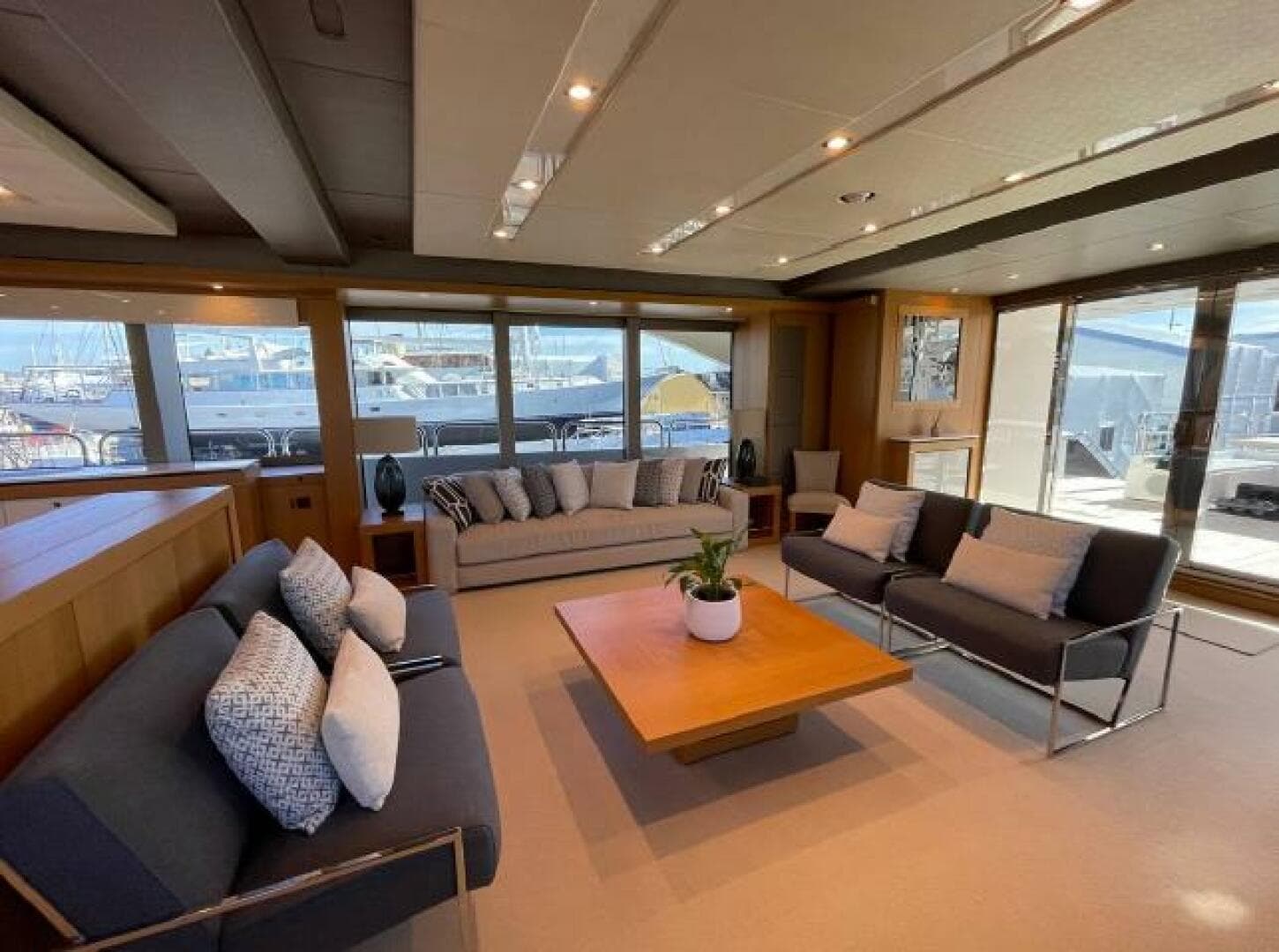 2013 Sunseeker 115 — photo 11