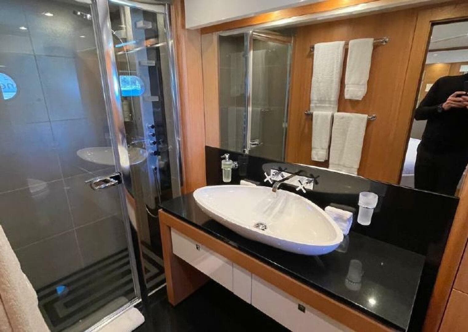 2013 Sunseeker 115 — photo 16