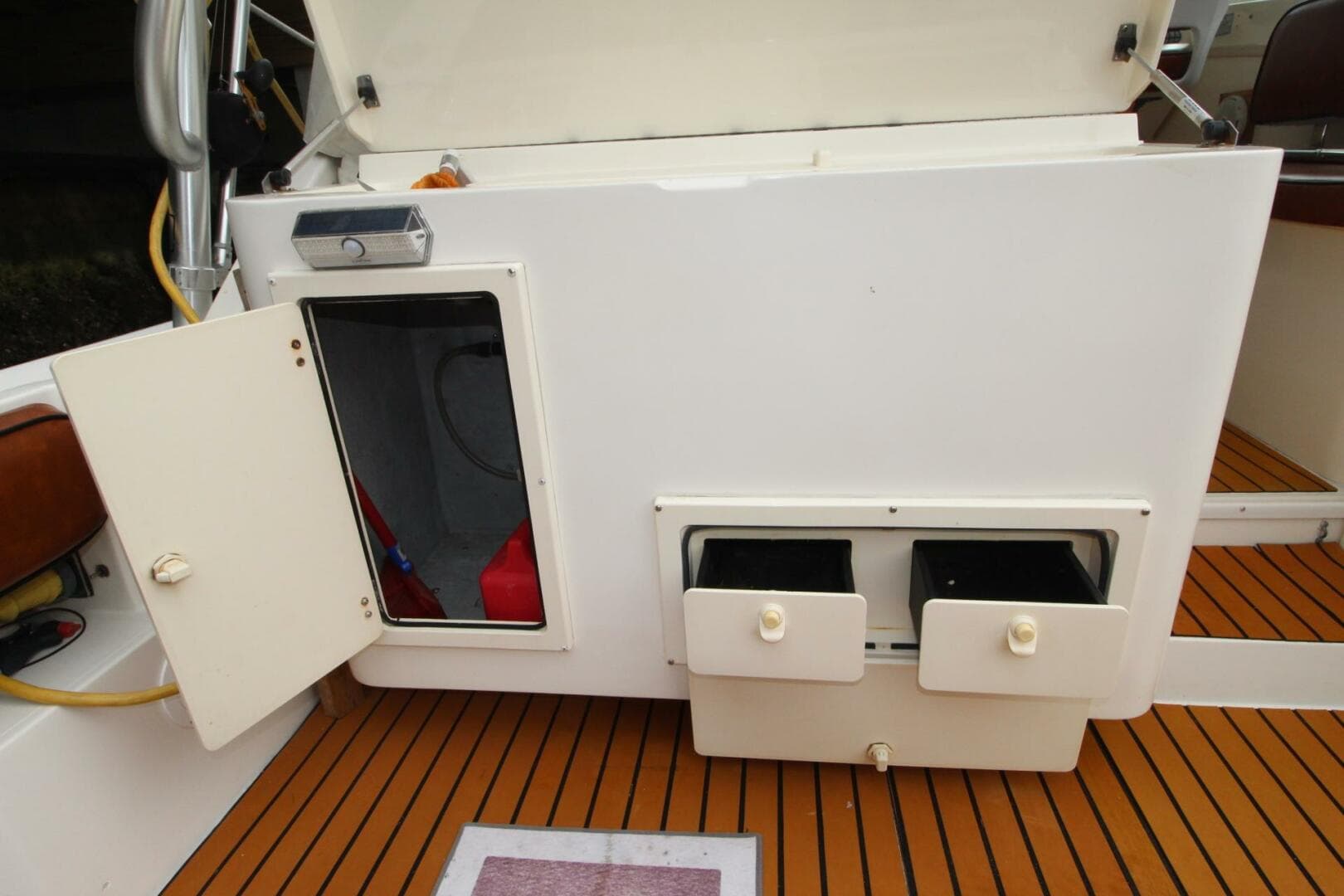 2006 Albemarle 320 Express — photo 15