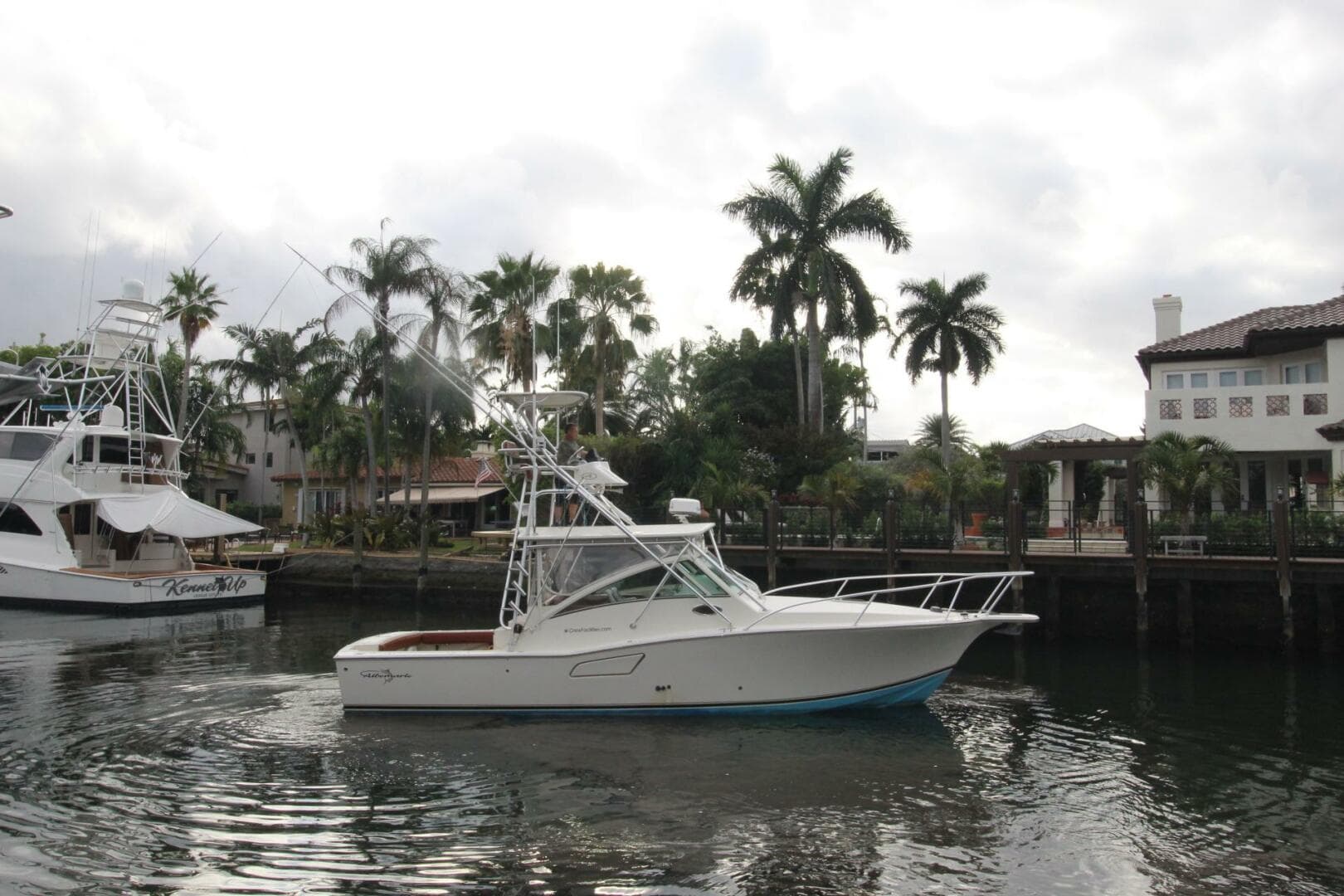 2006 Albemarle 320 Express — photo 1