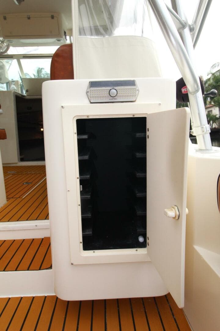 2006 Albemarle 320 Express — photo 14