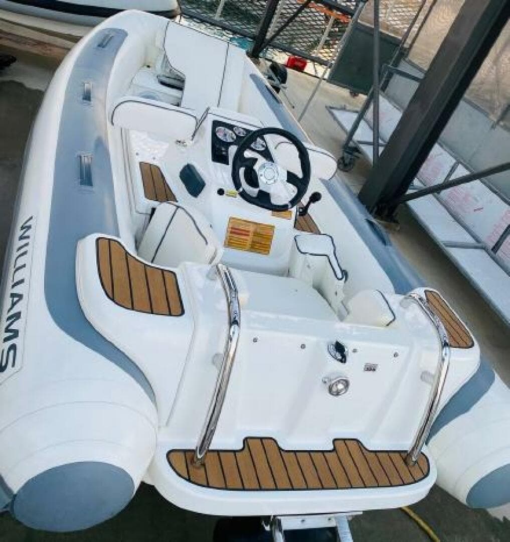 2020 Ferretti Yachts 670 — photo 20