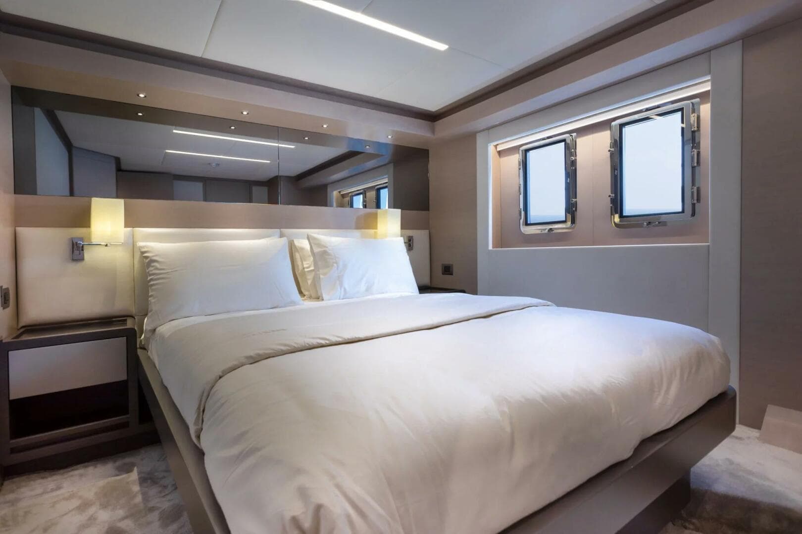 2022 Nomad 70 Suv — photo 24