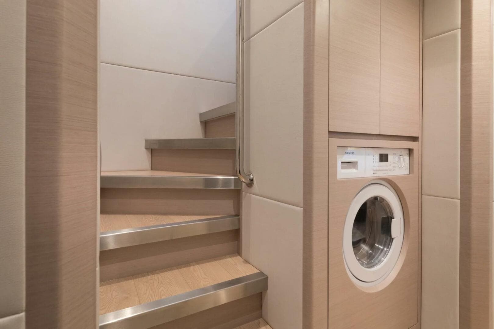 2022 Nomad 70 Suv — photo 10