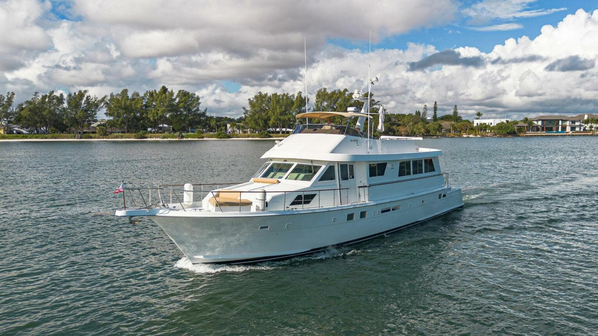 1989 Hatteras Cockpit — photo 4