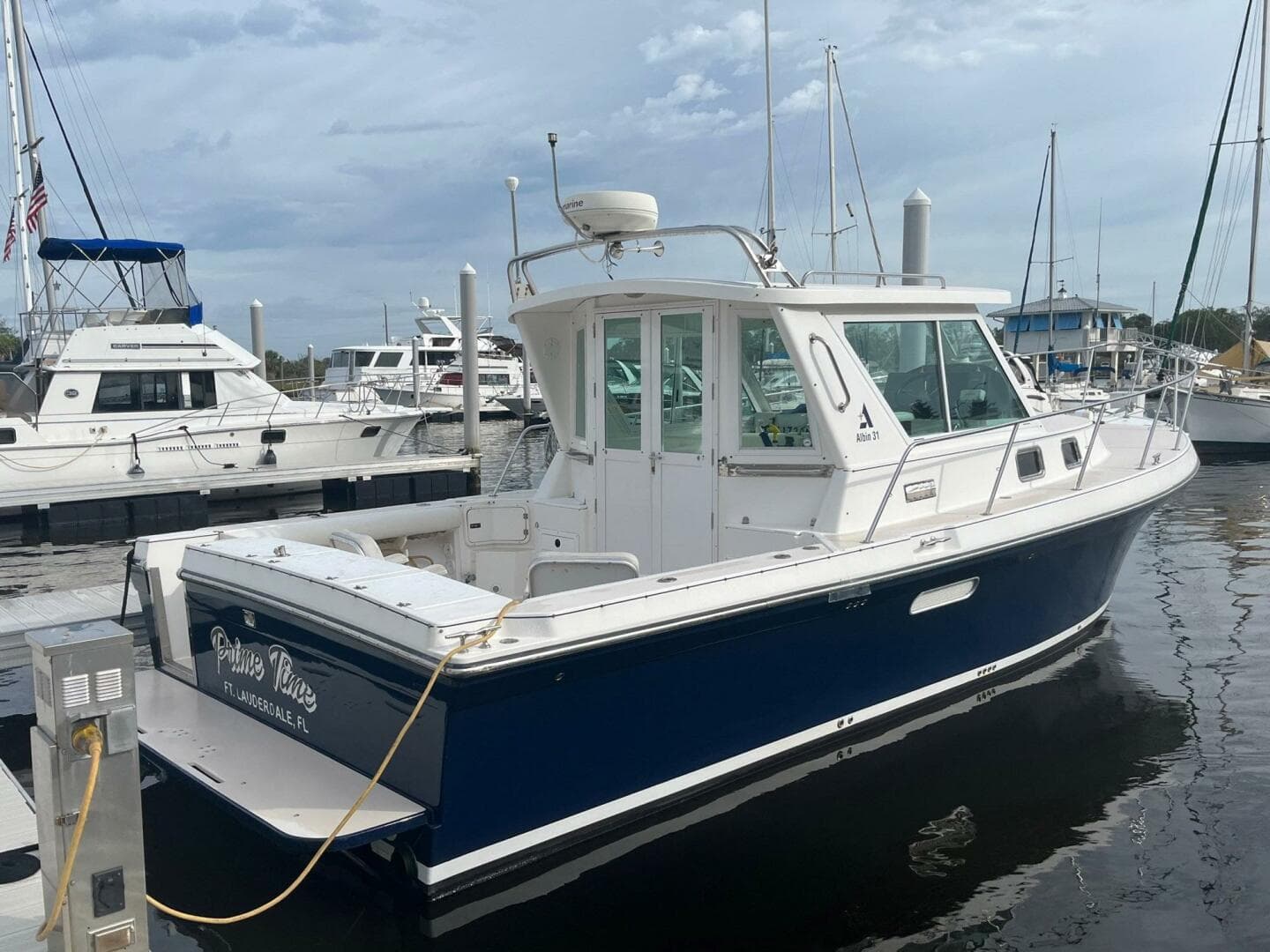 2005 Albin 31 Tournament Express — photo 2