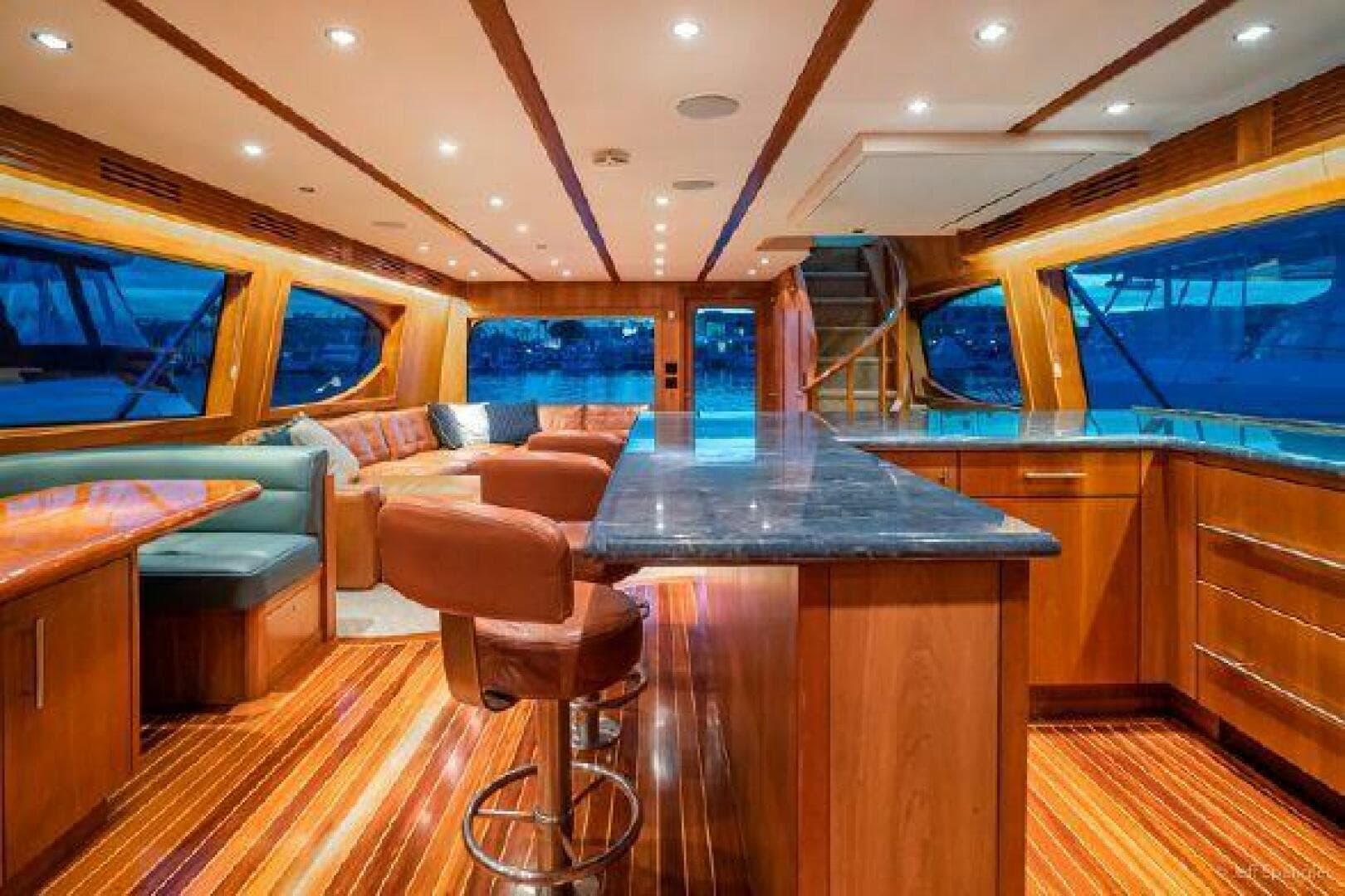 2008 Hatteras 77 Enclosed Bridge — photo 12