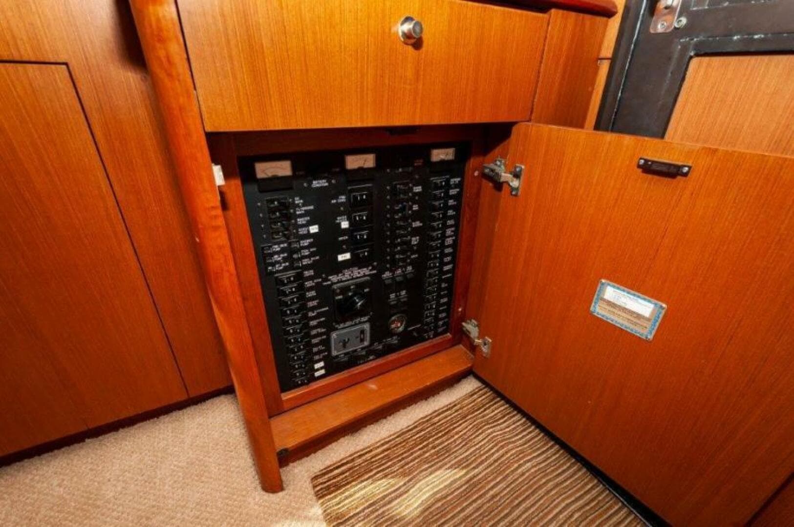 1998 Ocean Yachts 48 Super Sport — photo 13