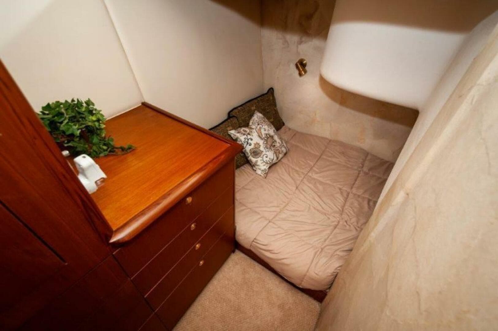 1998 Ocean Yachts 48 Super Sport — photo 25