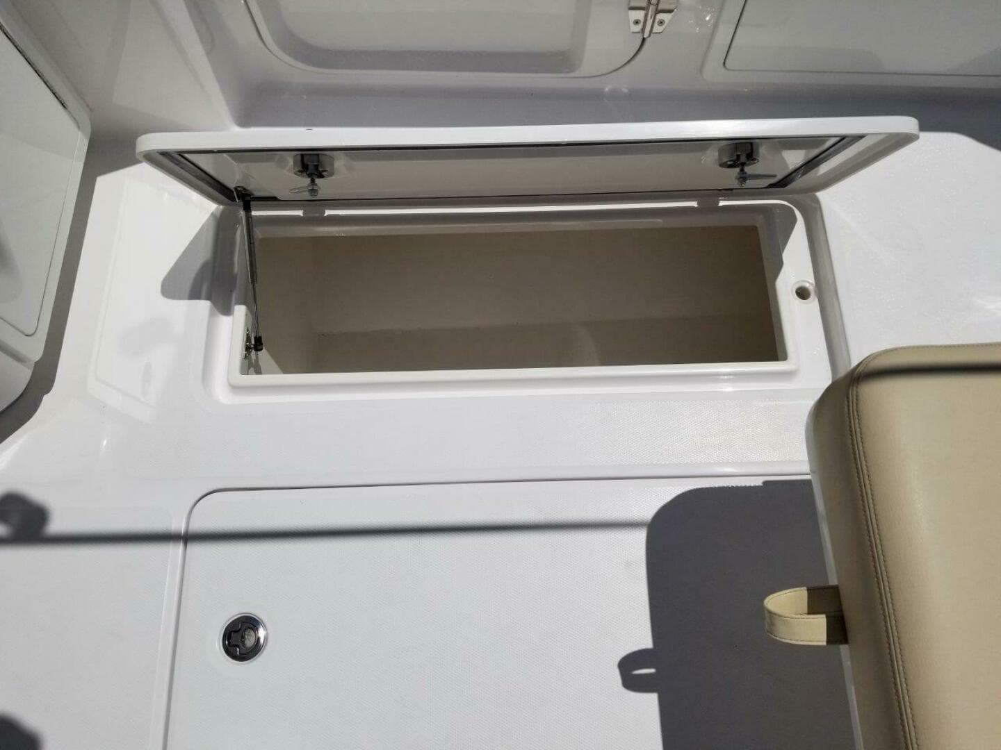 2021 Southport 33 DC — photo 19