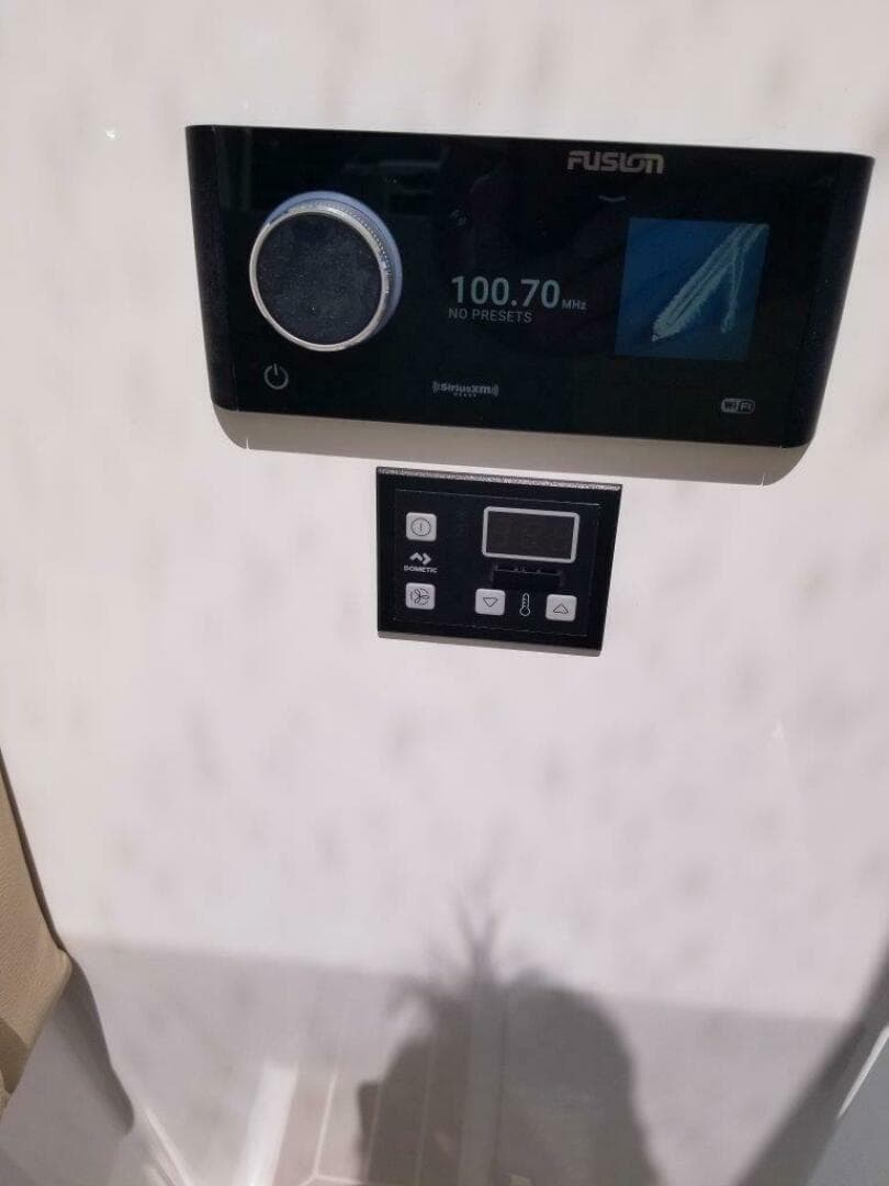 2021 Southport 33 DC — photo 32