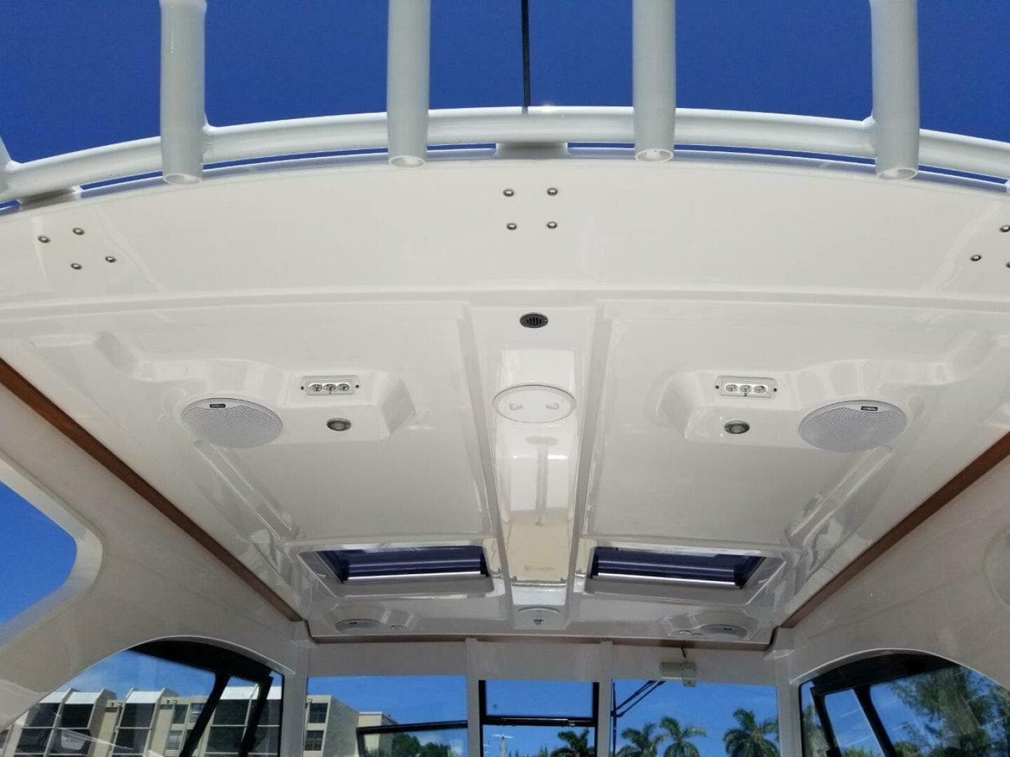 2021 Southport 33 DC — photo 8