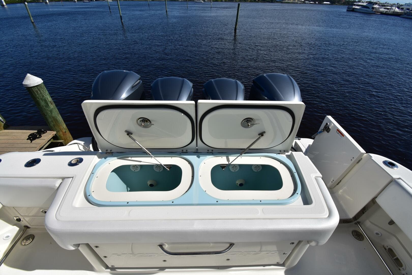 2012 Hydra-Sports 4200 SF — photo 6