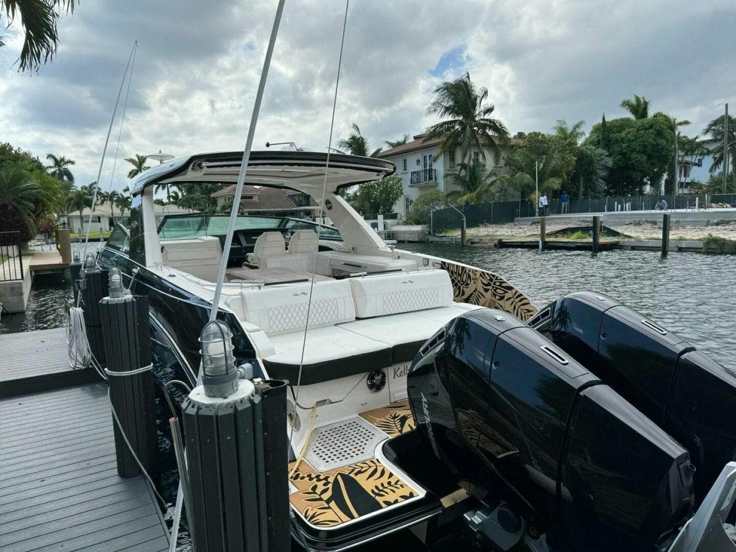 2021 Sea Ray 400 Slx OB — photo 3