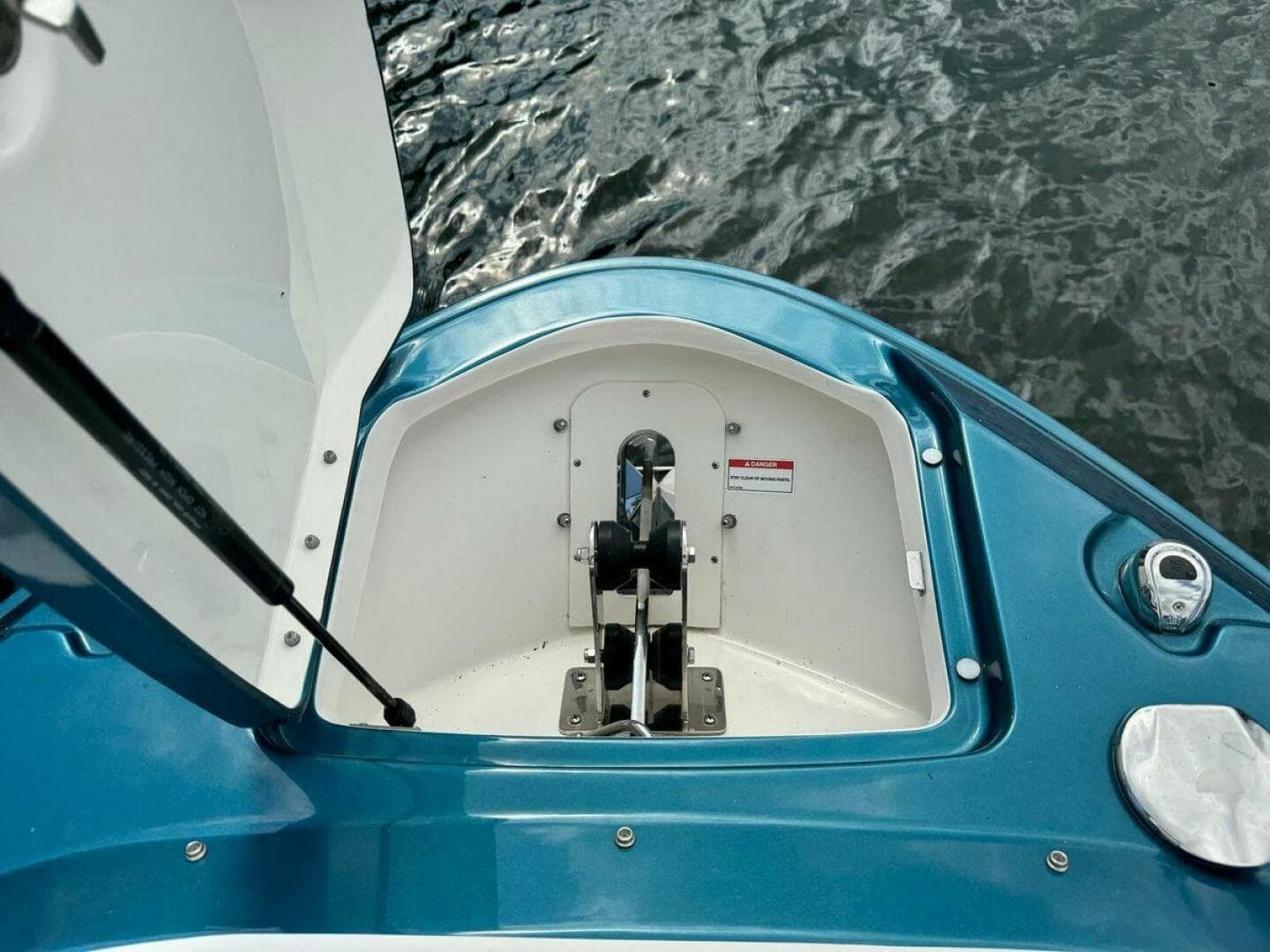 2021 Sea Ray 400 Slx OB — photo 10