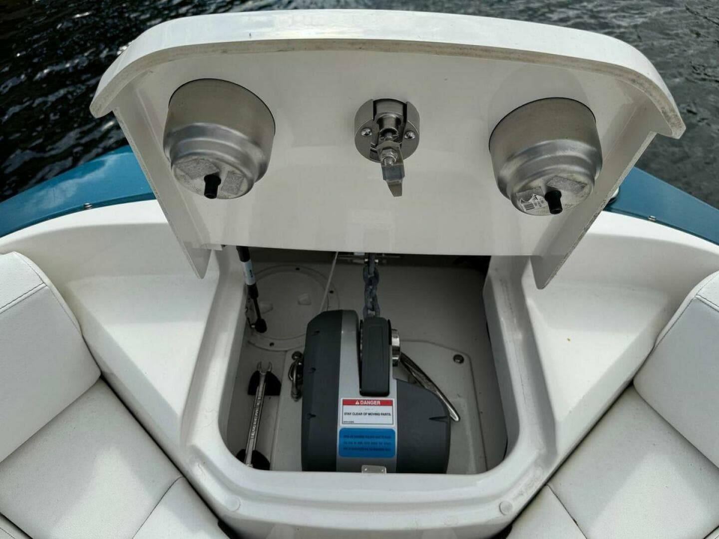 2021 Sea Ray 400 Slx OB — photo 9