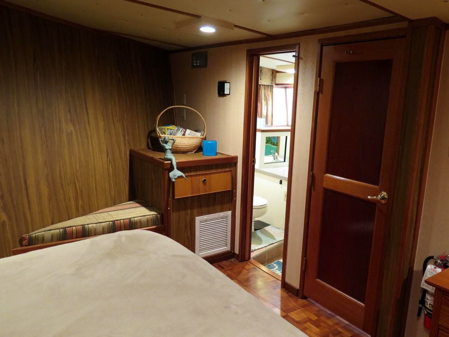 1998 Grafship Hodgdon Custom — photo 101