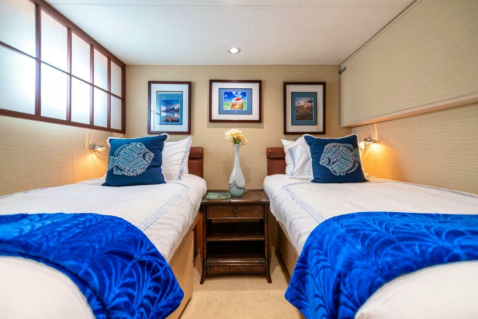 1991 Broward Custom — photo 60