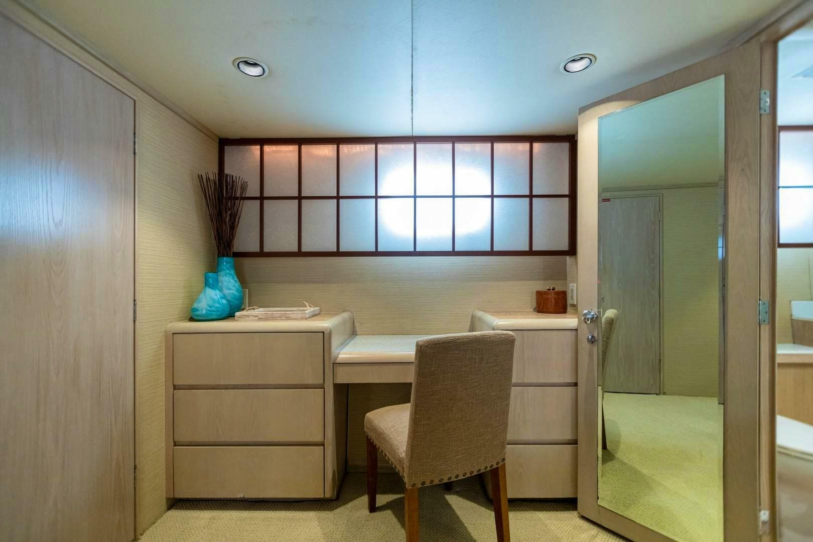 1991 Broward Custom — photo 58