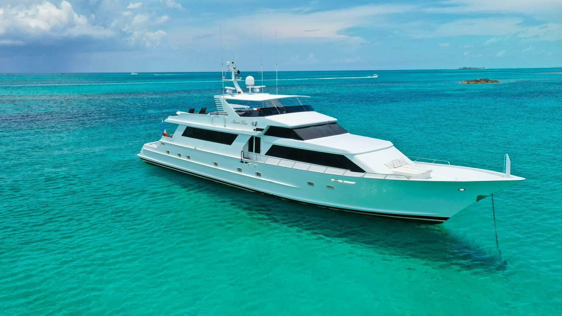 1991 Broward Custom — photo 1