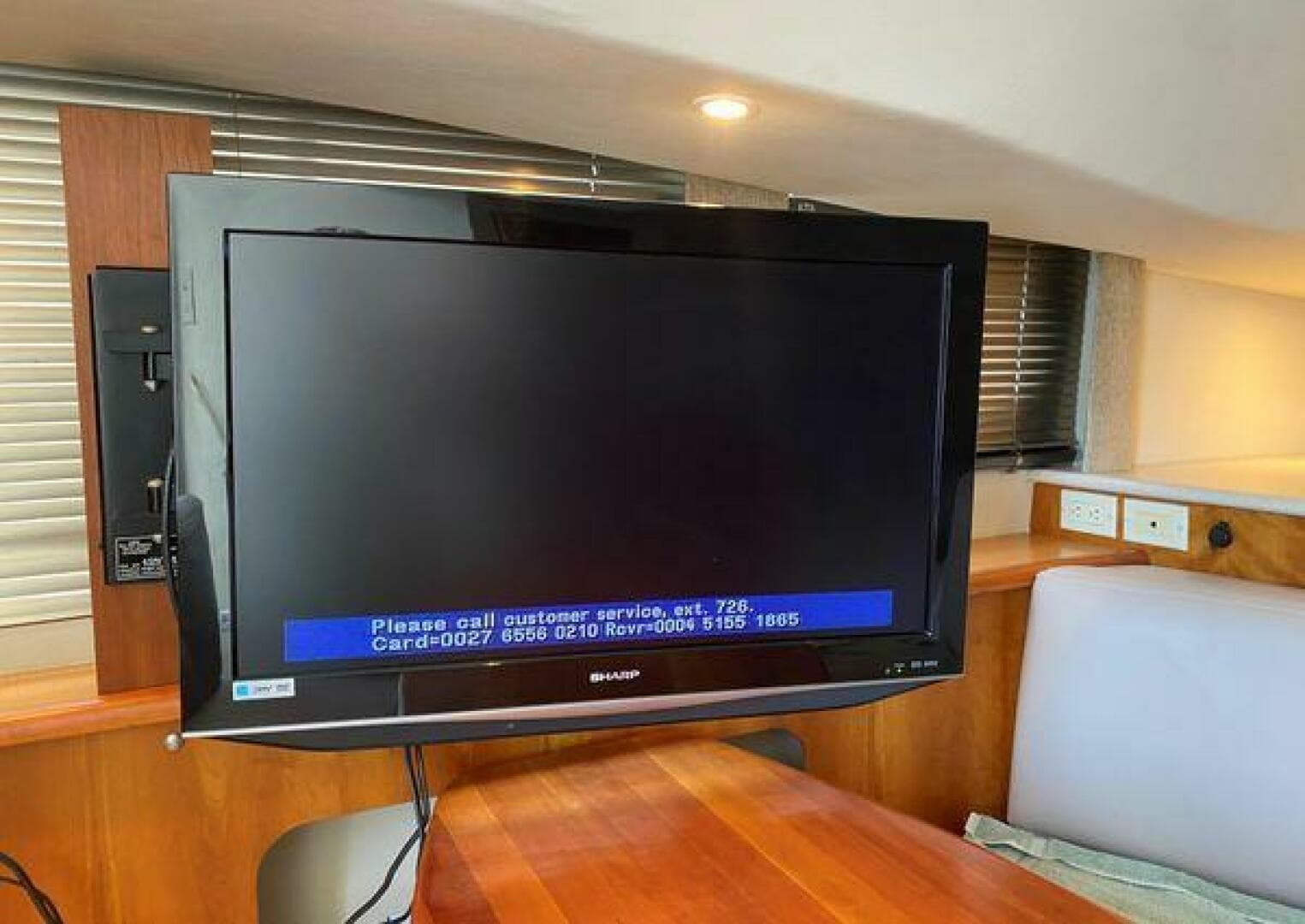 2002 Silverton 330 Sport Bridge — photo 18