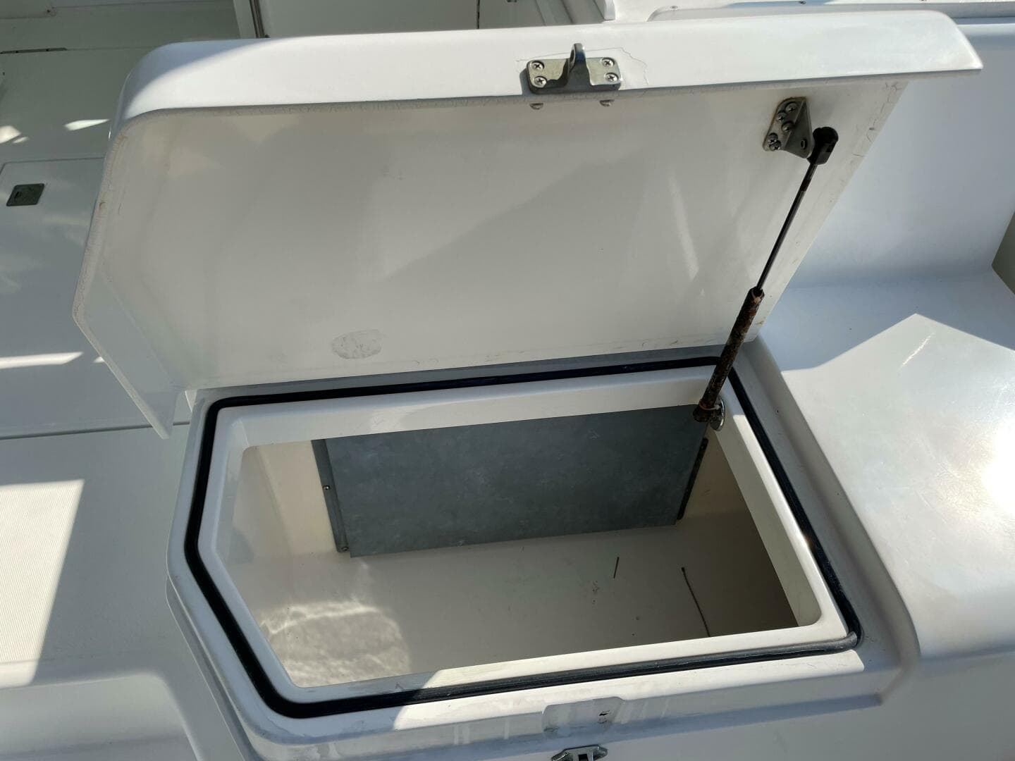 2001 Cabo Express — photo 14