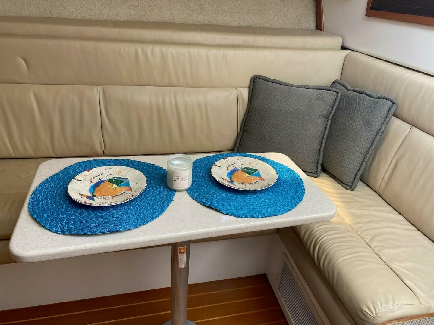 2001 Cabo Express — photo 22