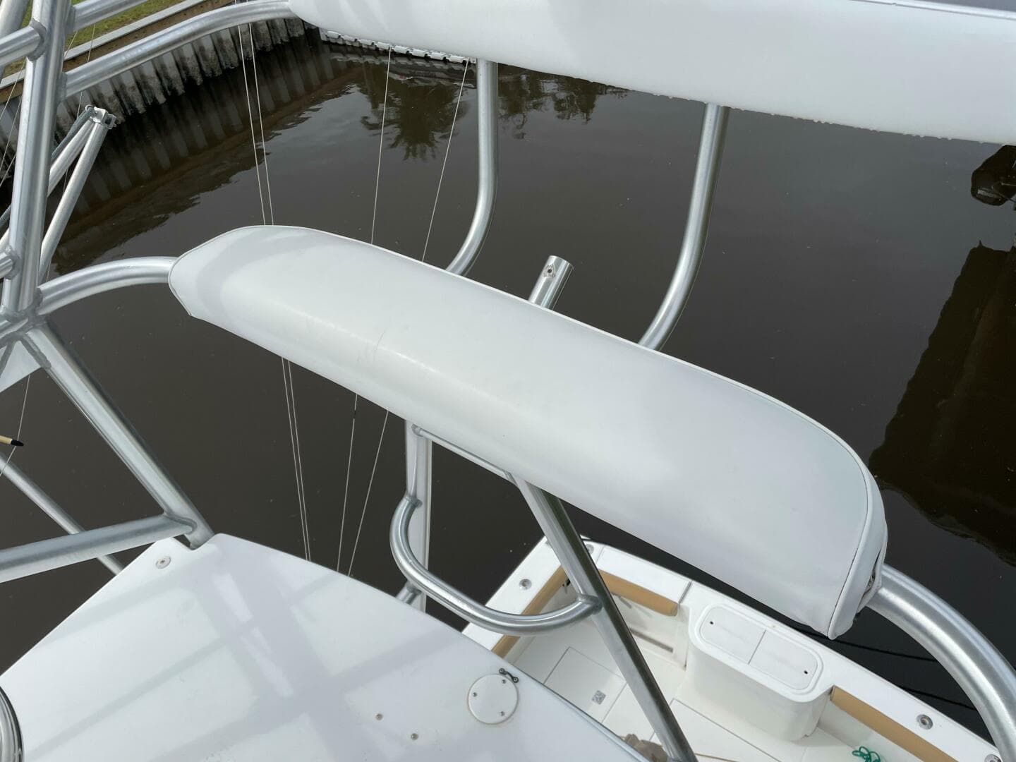 2001 Cabo Express — photo 8