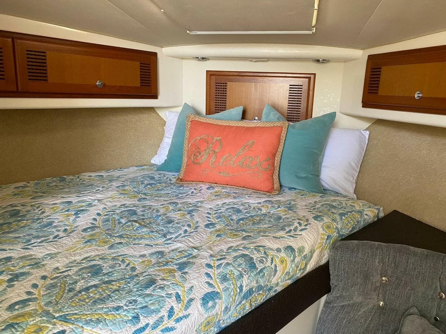 2001 Cabo Express — photo 26