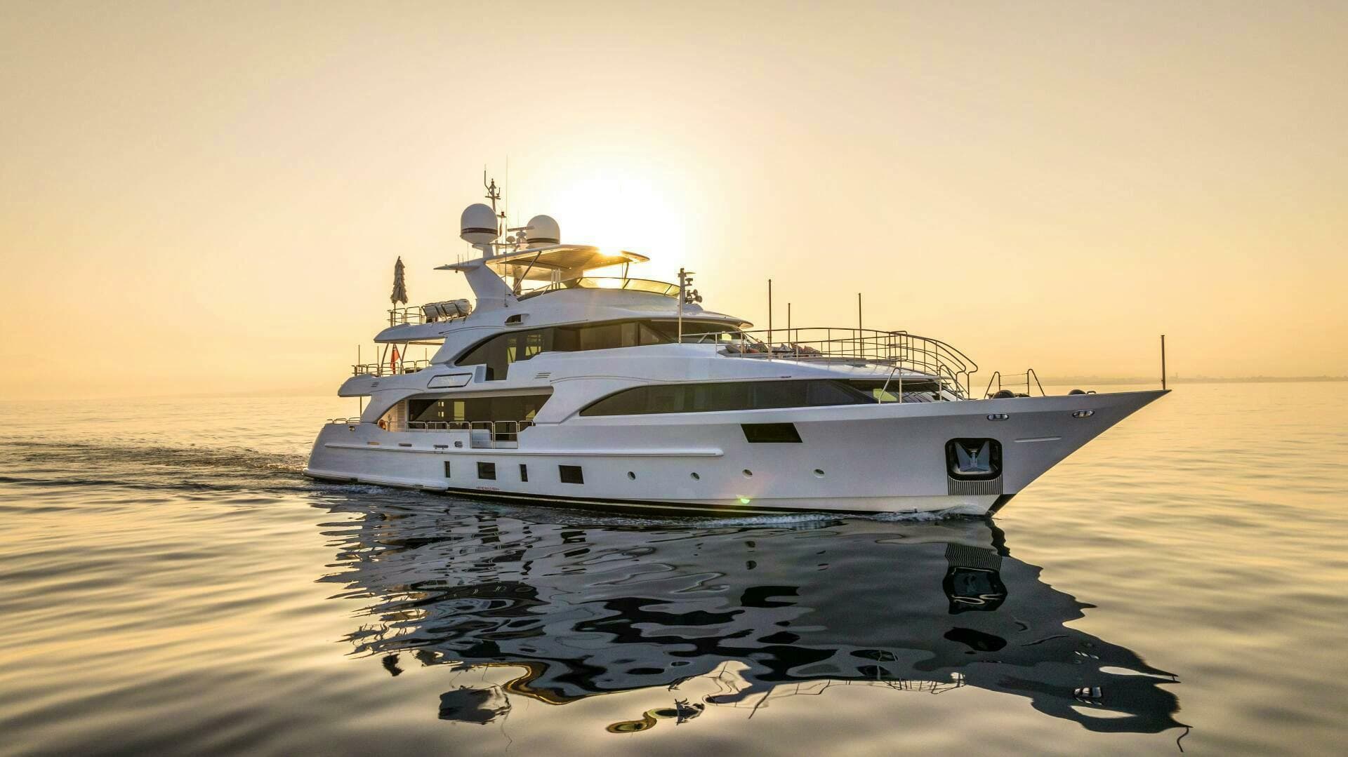 2015 Benetti Classic 121 — photo 1