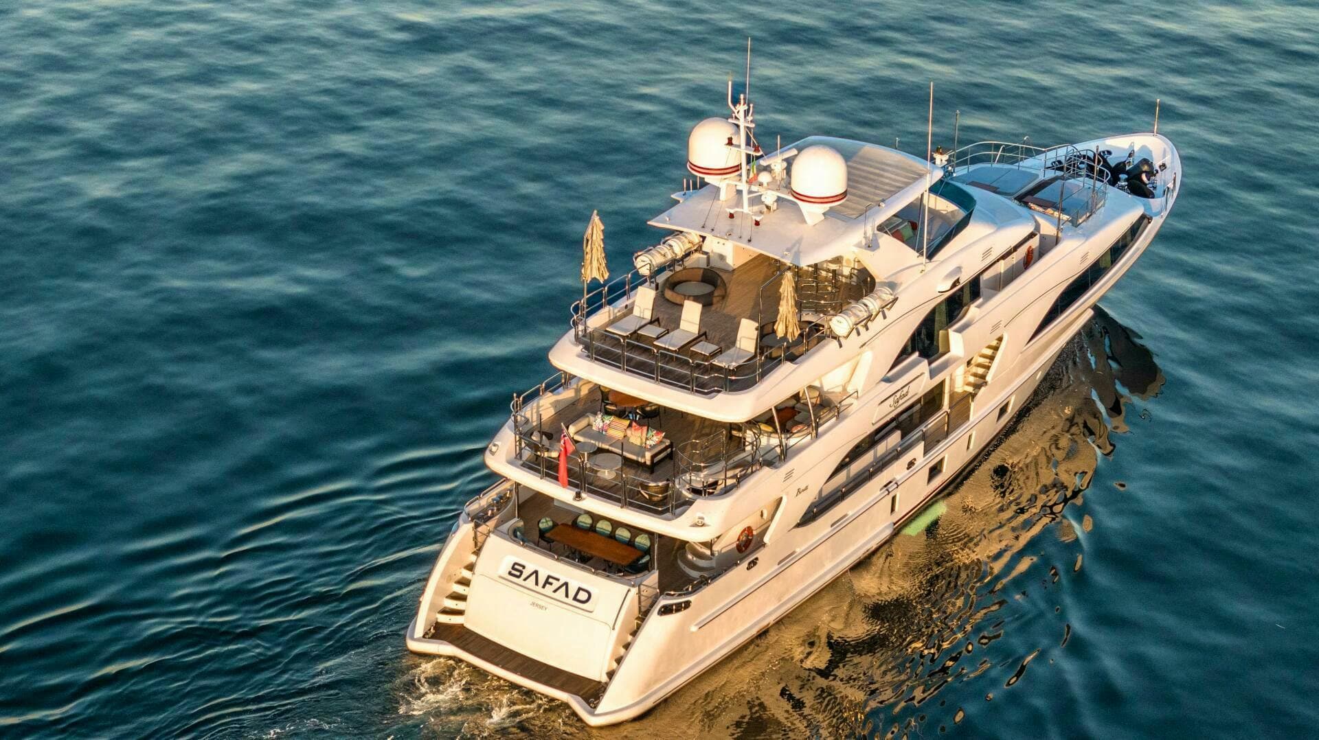 2015 Benetti Classic 121 — photo 7