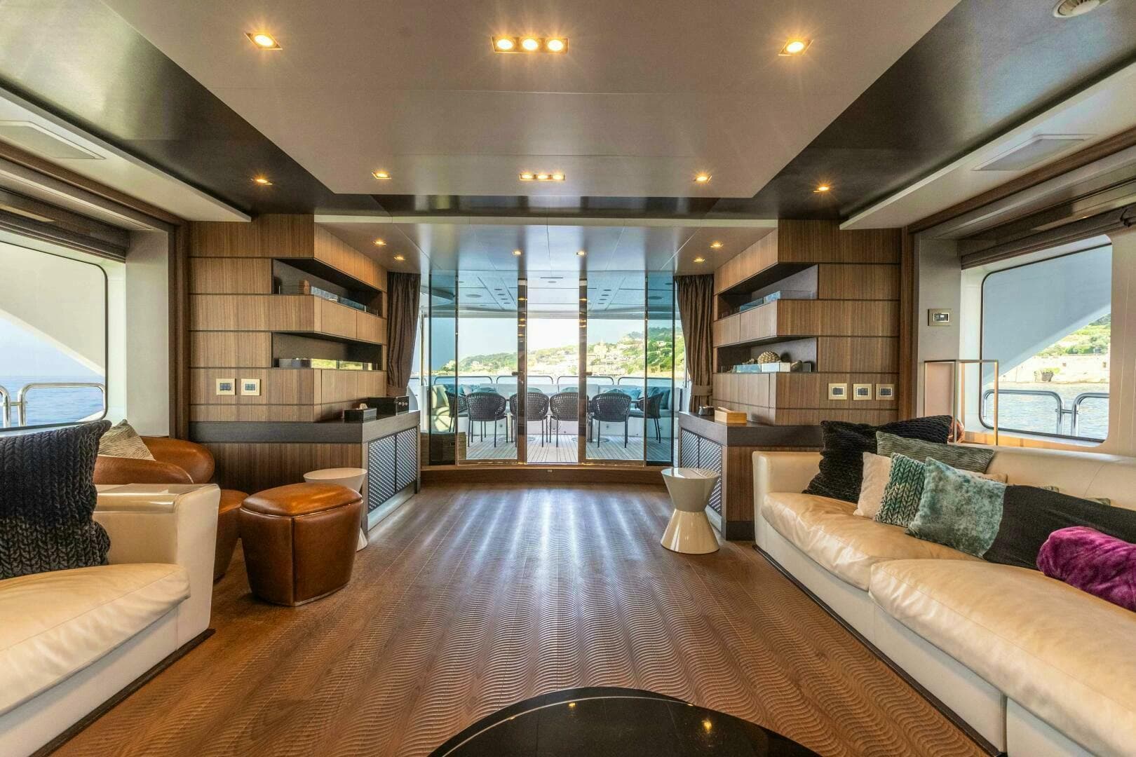 2015 Benetti Classic 121 — photo 26