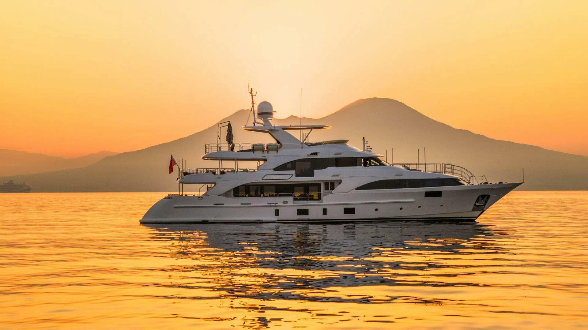 2015 Benetti Classic 121 — photo 6