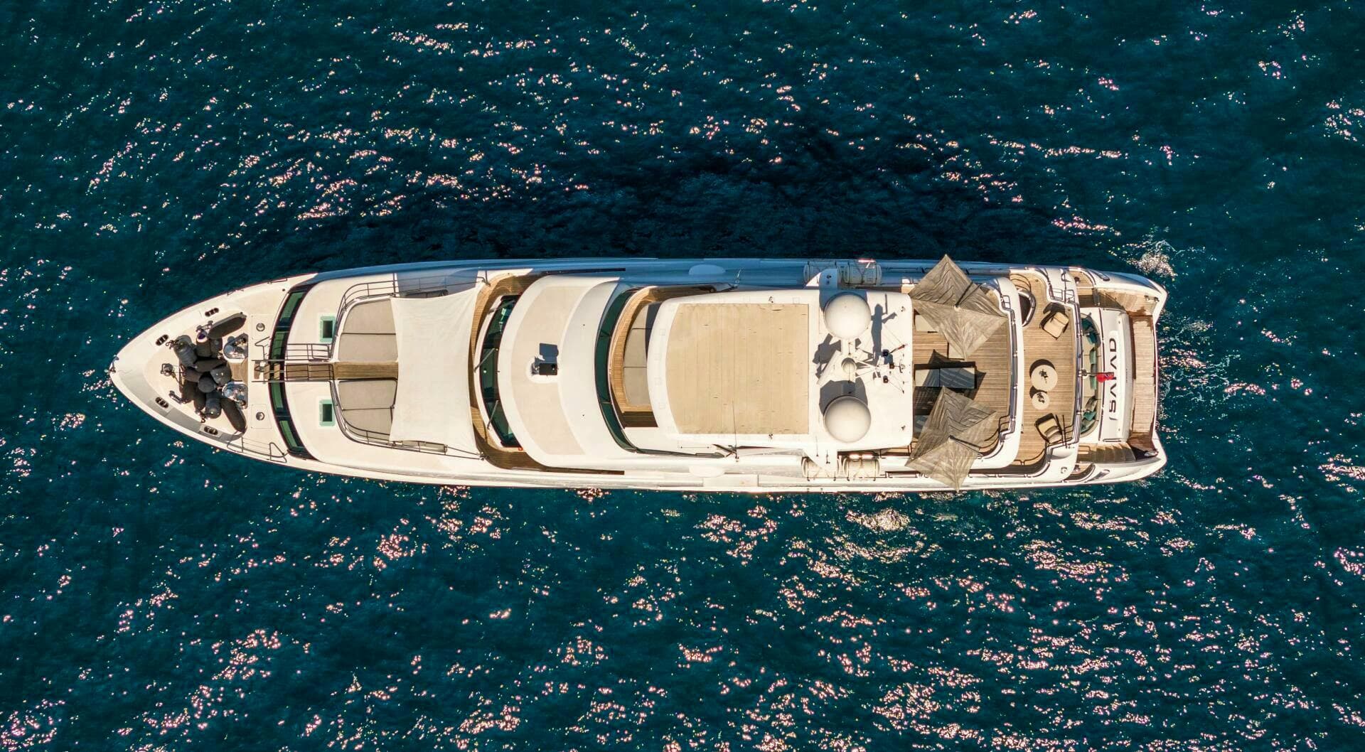 2015 Benetti Classic 121 — photo 10