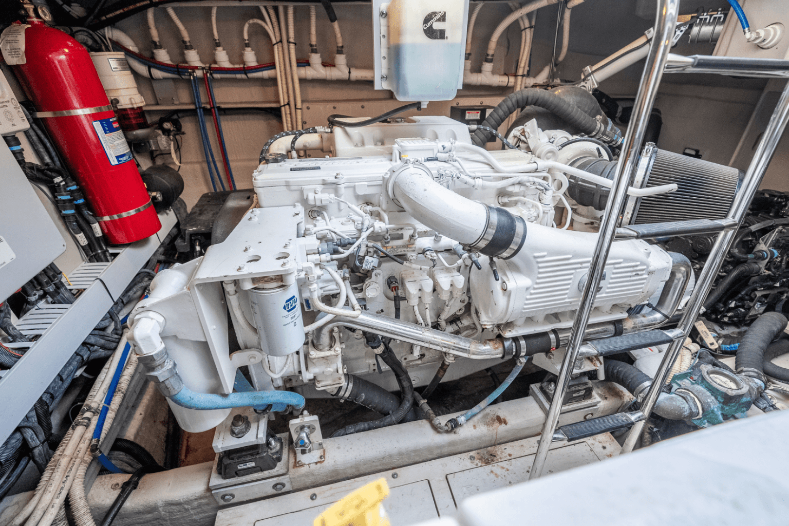 2013 Sea Ray 510 Sundancer — photo 26