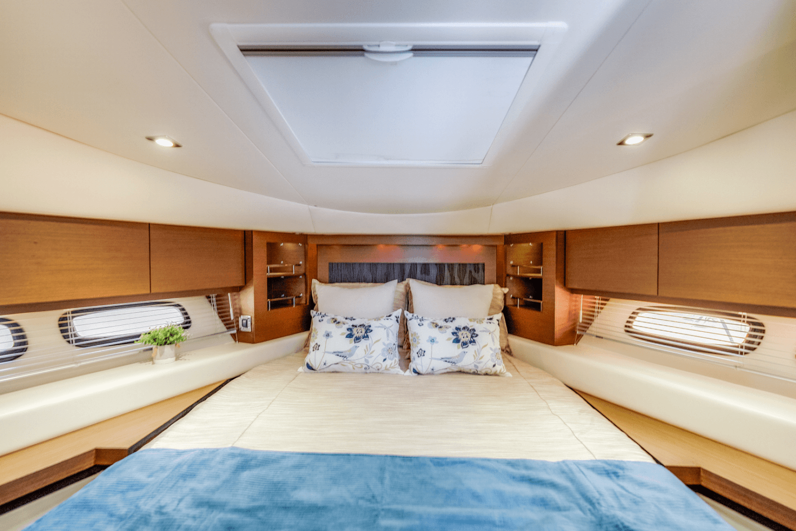 2013 Sea Ray 510 Sundancer — photo 42