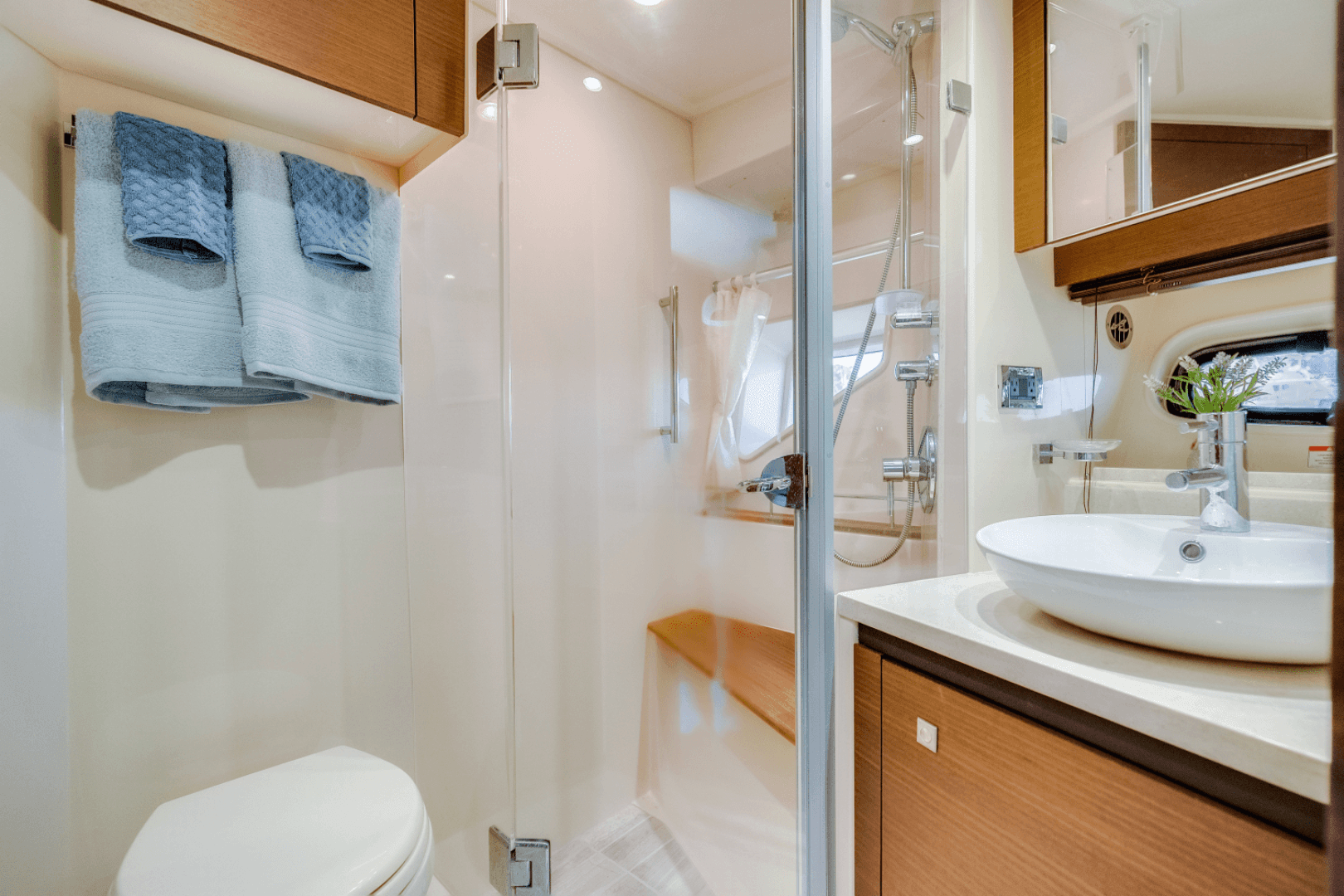 2013 Sea Ray 510 Sundancer — photo 48