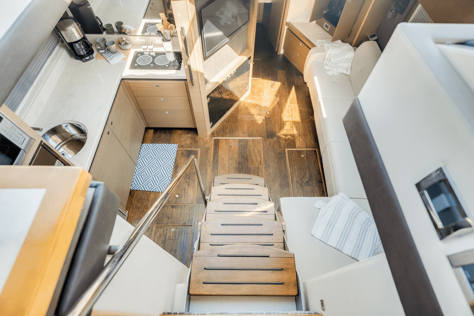 2013 Sea Ray 510 Sundancer — photo 49