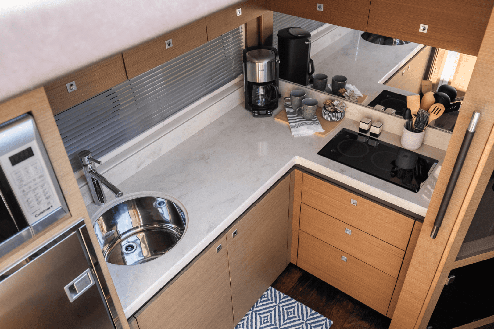 2013 Sea Ray 510 Sundancer — photo 15