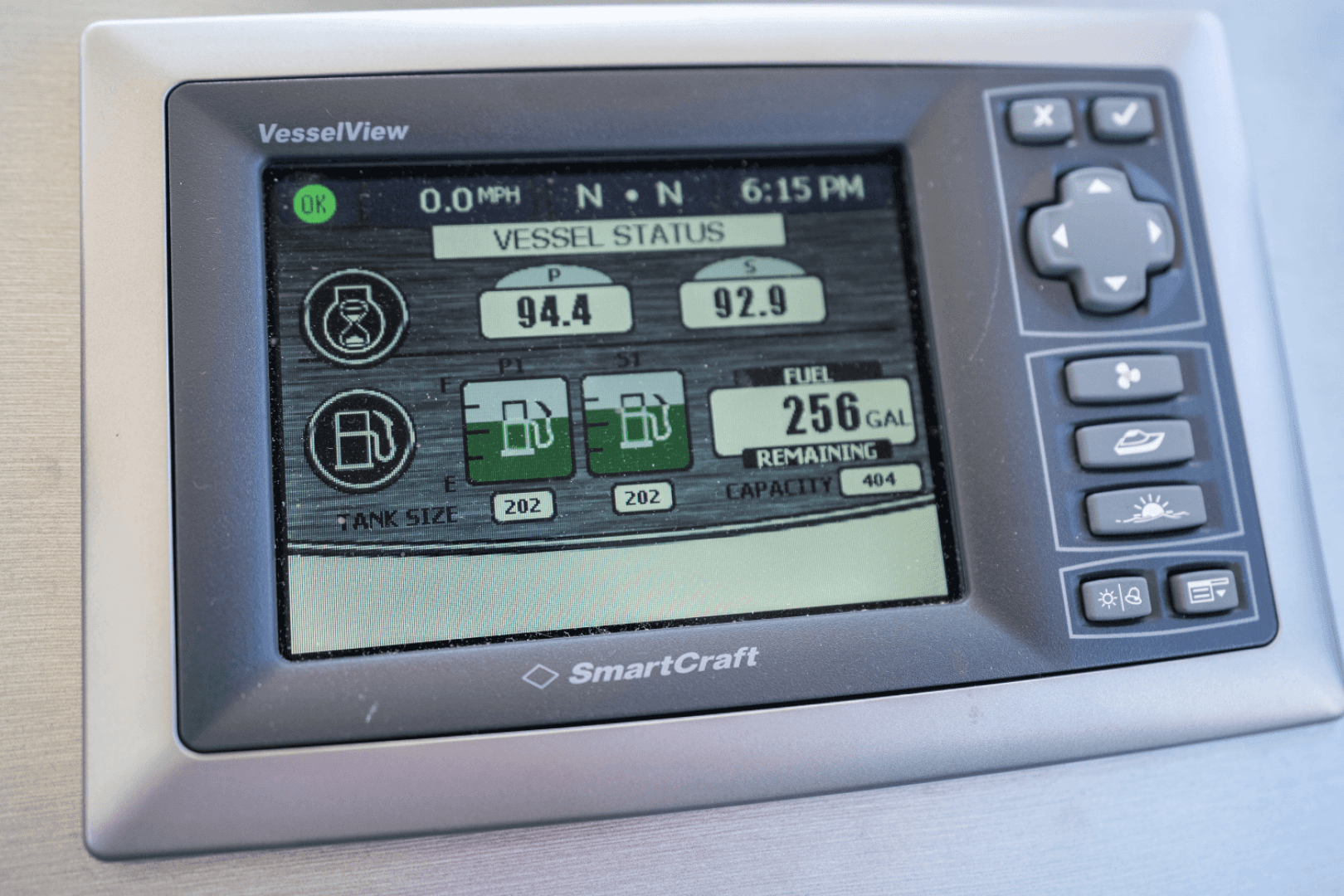 2013 Sea Ray 510 Sundancer — photo 13