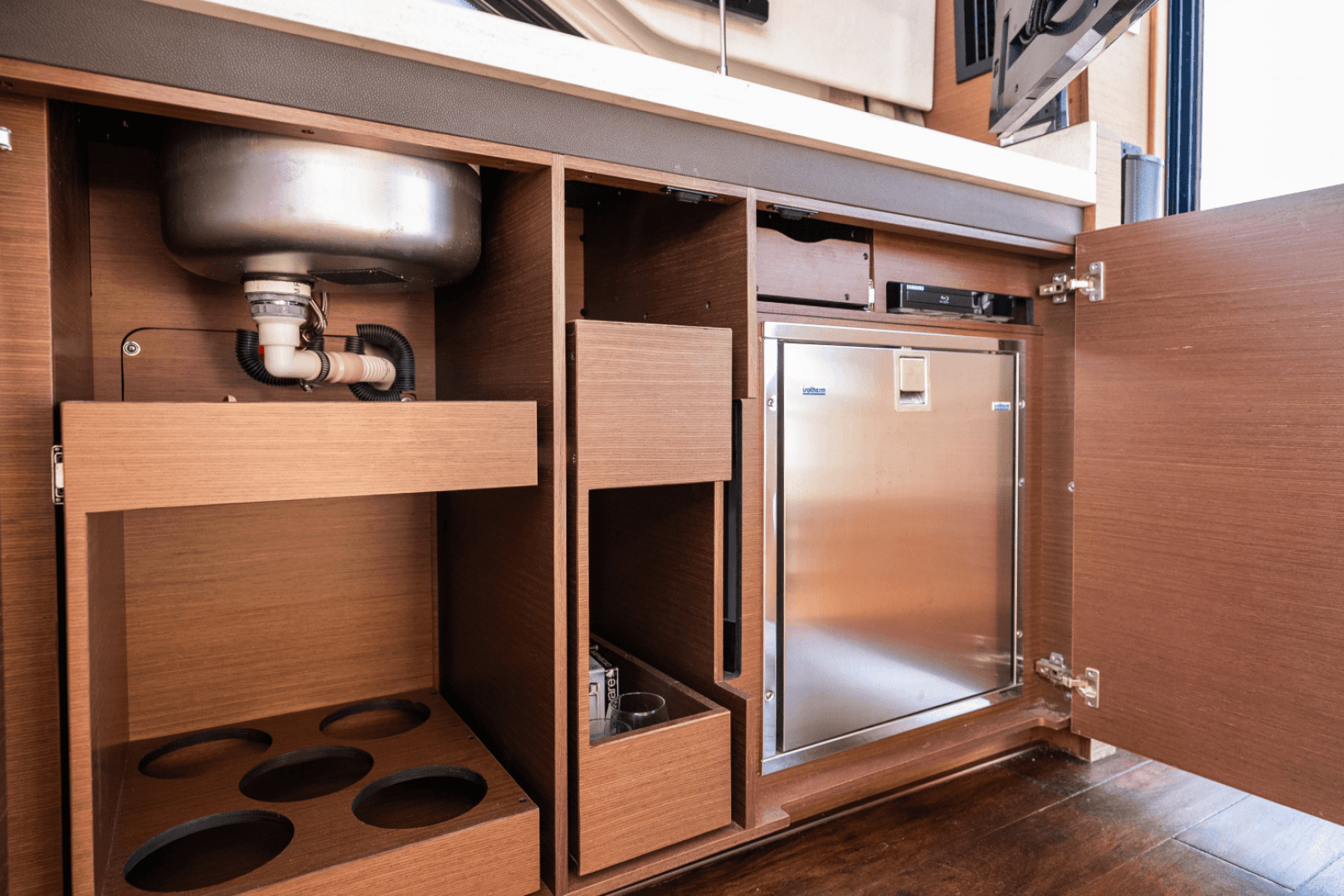 2013 Sea Ray 510 Sundancer — photo 8