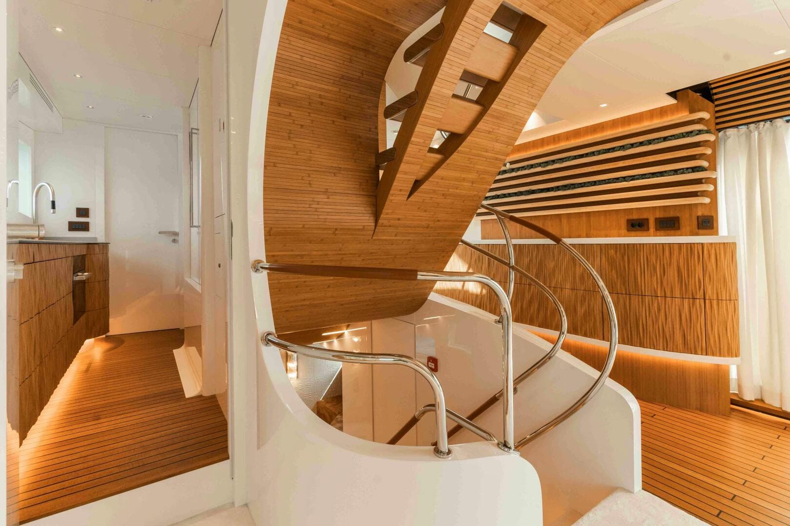 2024 Sarp Yachts Custom — photo 17