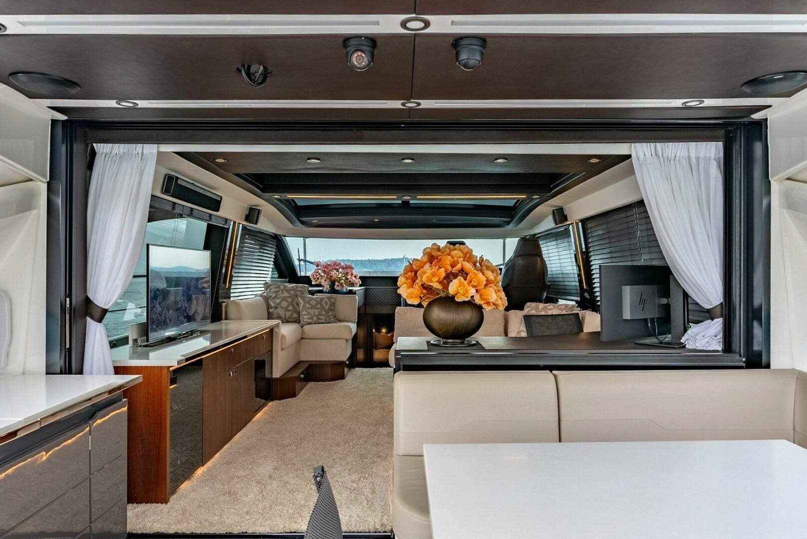 2019 Fairline — photo 13